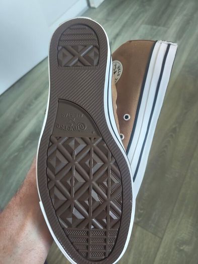 Brand New Chuck Taylor all star high converse UK .8.5