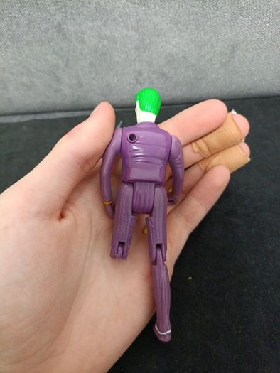 1989 Batman Joker Robin penguin action figures Toybiz