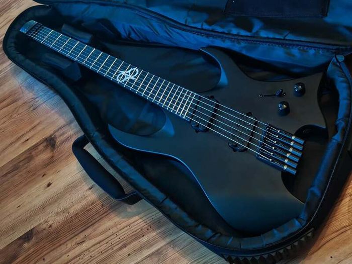 Solar H2.6C Headless Guitar Carbon Black (Delivery available)