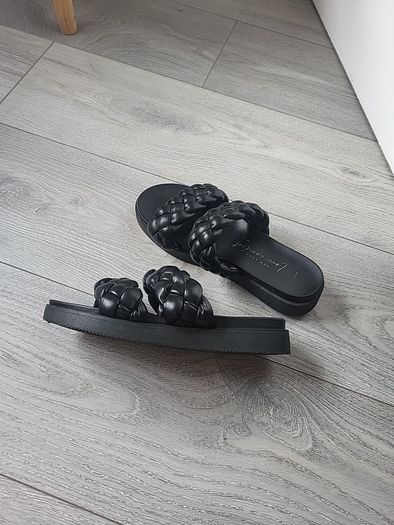 womens sandals
