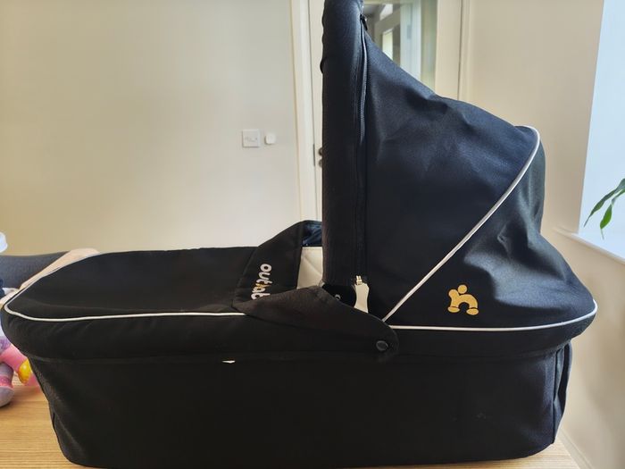 Out n About Newborn carrycot /bassinet  and adapter