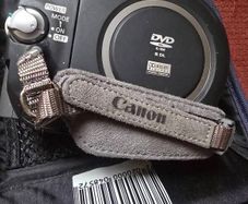 Canon dc301 dvd camcorder