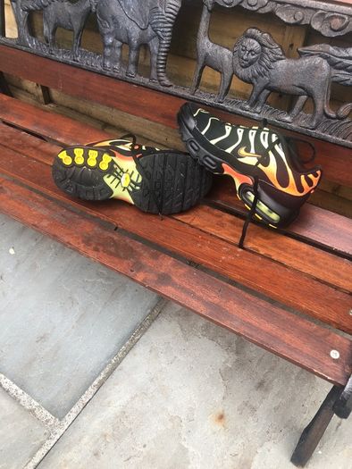 Nike Air Max tuned 1 - kids size 13.5 uk