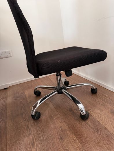 Office Desk & Chair Set - Excellent Condition