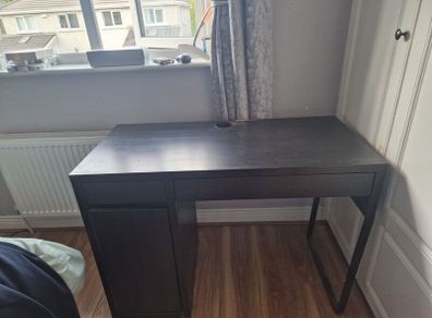 Office table