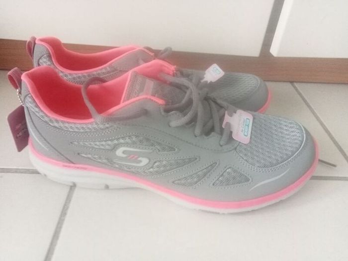 New Skechers Runners