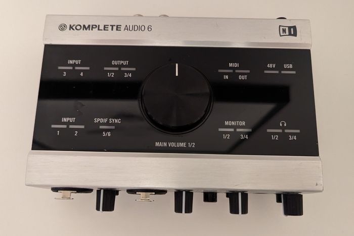 Native Instruments Komplete Audio 6 MK1