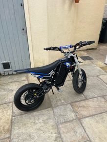 Electric pit bike