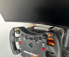 Fanatec CSL Elite V1.1 wheelbase+ CSL Elite Maclar