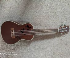 ukulele
