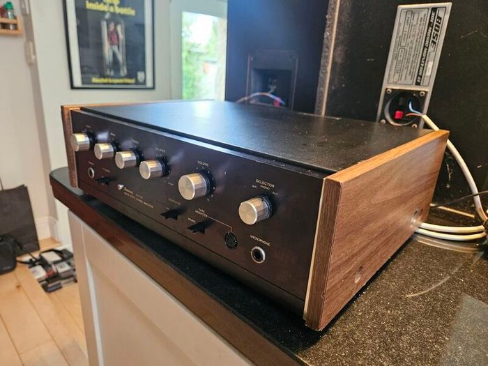 Sansui AU-101