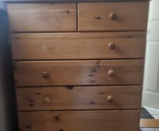 chest of drawers in Mallow