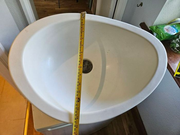 Solid Surface Wash Basin