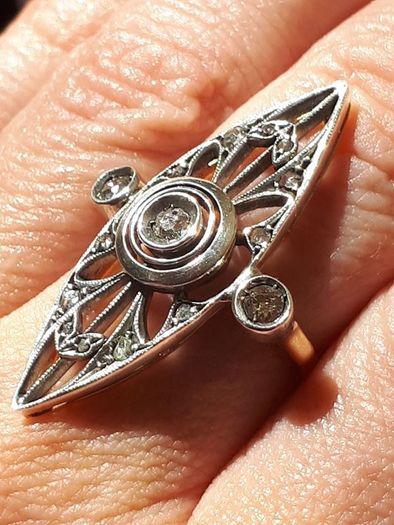 Antique Art Deco Diamond Ring