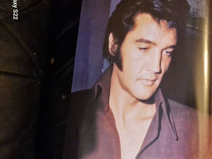Two Rare Vintage Elvis Presley Magazines Elvis Remembered  & Memorial Edition !