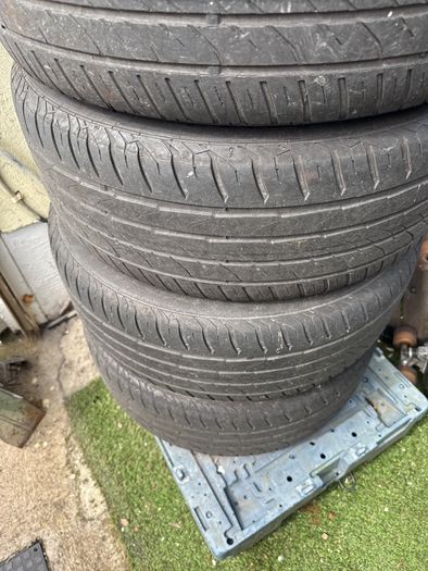 5x112 18" alloys with 235/55/18 Tyres vw