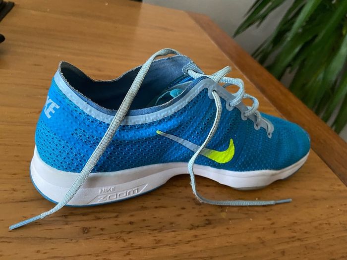 Nike Zoom Runners Size 5.5