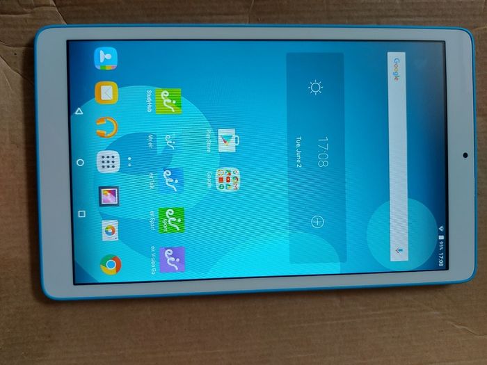 EIR 10.1 inch Tablet, Model 8079, Camera, internet, youtube, in excellent condition