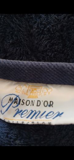 2 x bath towels. 2 x facecloths. Navy. Cotton.