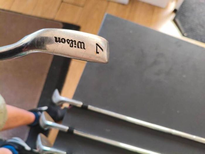 8 Wilson golf irons