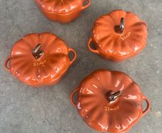 Staub pumpkin casserole dish stoneware x 4