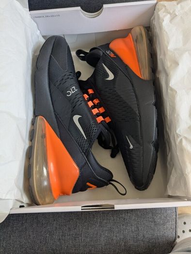 Nike Air Max 270 Size 9