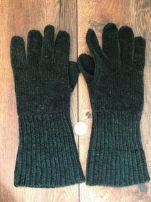 Green chenille adult gloves