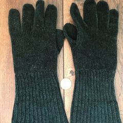 Green chenille adult gloves