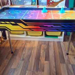 Air Hockey Table