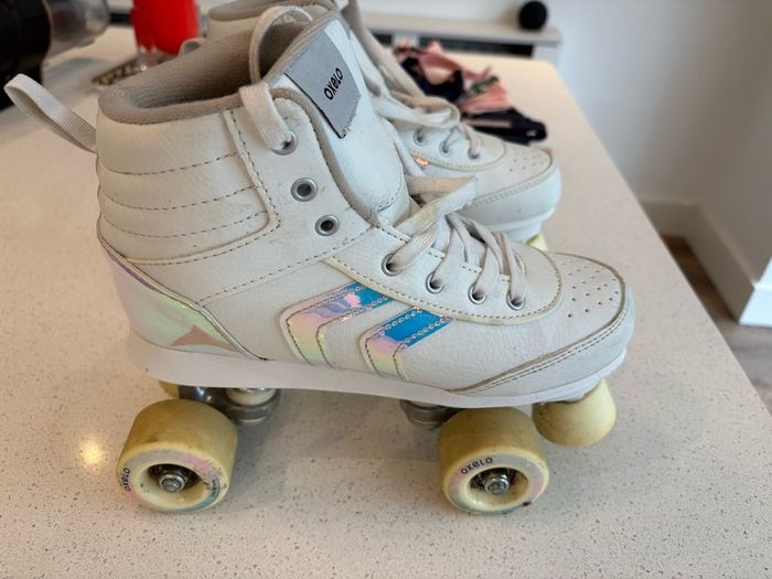 Oxelo Girls Roller Skates and pads set UK Size 5