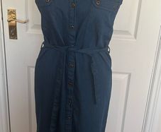 Knee-length blue denim dress
