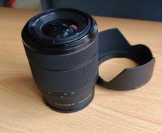 Sony FE 28-70mm F 3.5-5.6 OSS lens