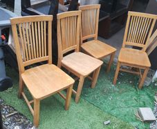 4 wooden chairs (26214)