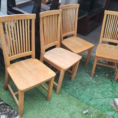 4 wooden chairs (26214)