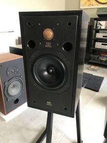 Stunning Monitor Audio MA201 vintage Hifi speakers, gold tweeters,