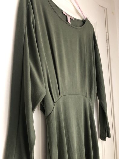 Dress size S