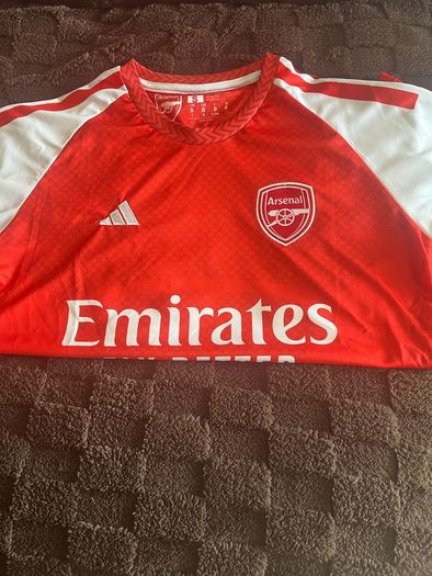 Arsenal replica 26/27 jersey