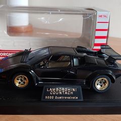 Vintage Majorette Countach 5000 Quattrovalvole 1:24 (4203)