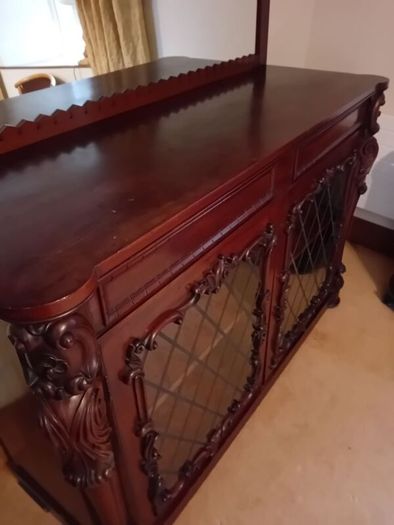 Beautiful Antique Mahogany Chiffonier Sideboard with Mirror & Display Cabinet