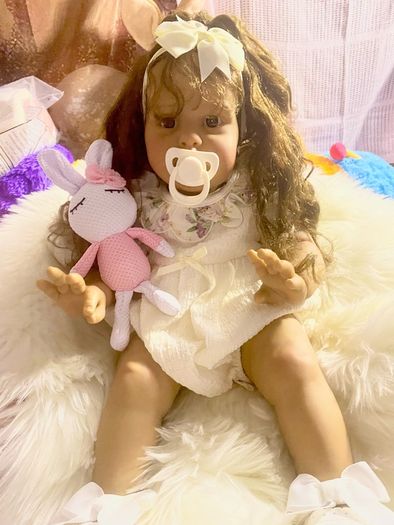 beautiful reborn baby doll