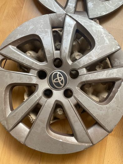 2016 Toyota Prius wheel covers 15inch