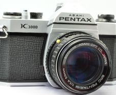 Pentax K1000 35mm Film Camera + Pentax-M 50mm f/1.4 Lens - Excellent & Fully Working