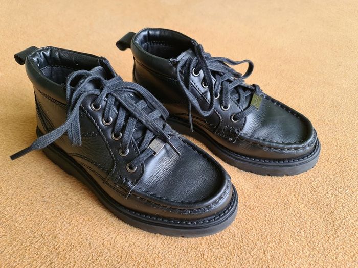 Ben Sherman leather boots UK1