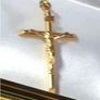 Vintage Hallmarked 9ct Gold Crucifix Image 4