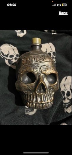 skull poison Halloween decoration size 22/15 cm