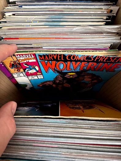 Marvel & DC Long Comic Box w 300 comics for Sale