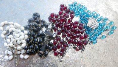 Vintage Catholic Rosary Beads, Glass Rosary, Wooden Rosary, Antique Rosary (15 each)