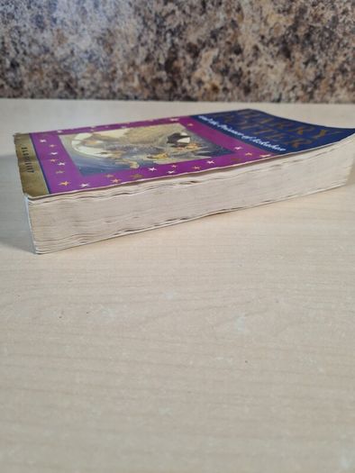 Harry Potter and the prisoner of askaban star cover first edition 1st print paperback