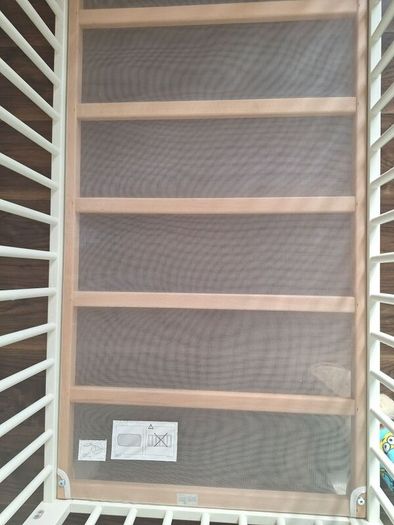 baby cot