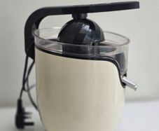 Juicer - orange juicer / citrus juicer